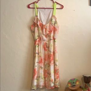 Flowy Women’s Floral Dress